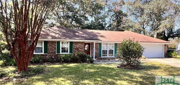 901 Mill Ct, Savannah, GA 31419