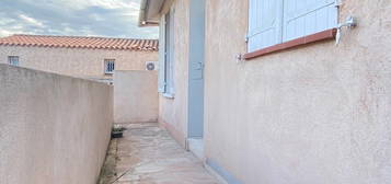 HAUT DE VILLA 60 M2 PROCHE TOUTES COMMODITES