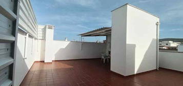 Duplex con súper terraza  - C. Mediabar