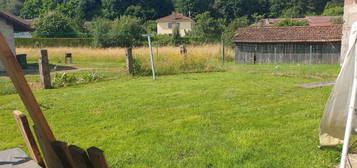 Loue appartement calme avec terrain