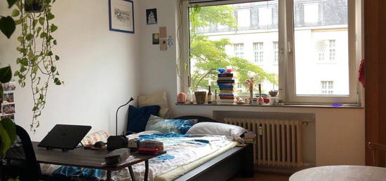 Geräumige Zweizimmerwohnung Wohnung Köln AGNESVIERTEL