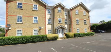 Flat to rent in Anselm Close, Sittingbourne ME10