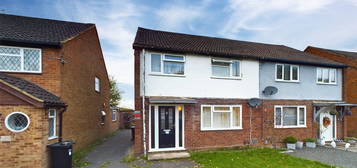 3 bed semi-detached house for sale