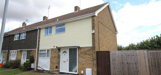 End terrace house to rent in Priors East, Basildon SS14