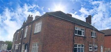 Flat to rent in Flat Maud Street, Stoke-On-Trent ST4