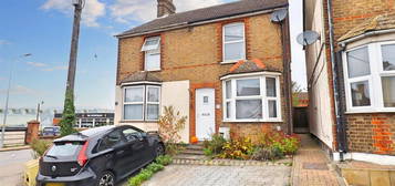 2 bed semi-detached house to rent