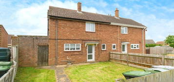 2 bed semi-detached house for sale