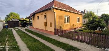 Debrecen, Epreskerti felújított családi ház, tulajdonostól eladó!