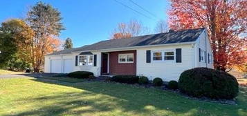 204 Glenbrook Ct, Owego, NY 13760