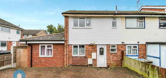 5 bedroom semi-detached house