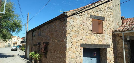 Casa o chalet en venta en Iglesia, Basardilla