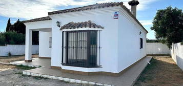 Chalet en Pinar de los Franceses - Marquesado, Chiclana de la Frontera