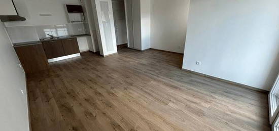 Appartement  à louer, 3 pièces, 2 chambres, 65 m²