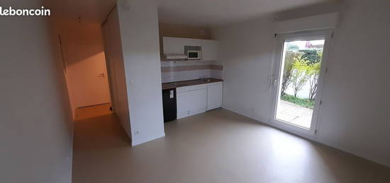 Studio 1 pièce 25 m²