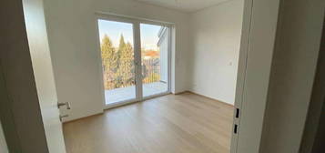 Topsanierte 3-Zimmer-Altbauwohnung mit Terrasse in Hietzing