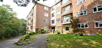 2 bedroom ground floor flat