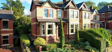 4 bed semi-detached house for sale