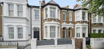 Flat for sale in Leythe Road, London W3