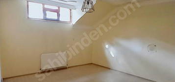 ÇAĞLAYAN METROSUNA 10 DAKİKA MESAFEDE 2+1 / 60m2 BAHÇEKAT DAİRE