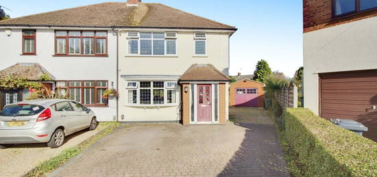 Semi-detached house for sale in Ryefeld Close, Hoddesdon EN11