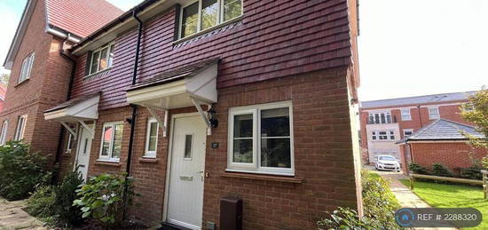 2 bedroom end of terrace house