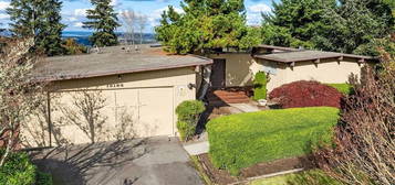 15126 SE 53rd Pl, Bellevue, WA 98006