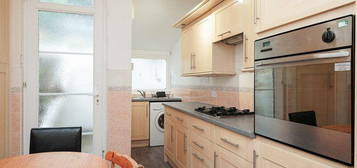 4 bedroom terraced house