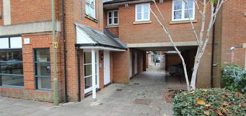 Flat for sale in South Square, Knowle, Fareham, Hampshire PO17