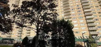 555 North Ave Unit 18L, Fort Lee, NJ 07024