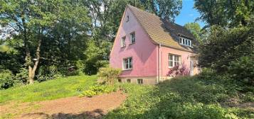 Ruhige Lage direkt am Bach! Einfamilienhaus in Sackgassenlage mit großem Grundstück Rheine-Elte
