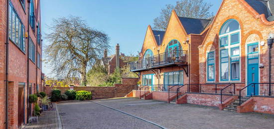 Town house for sale in The Ropery, Lincoln LN1