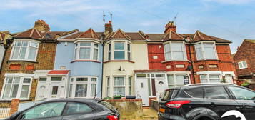 3 bed terraced house to rent