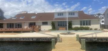 1832 Boat Point Dr, Point Pleasant, NJ 08742