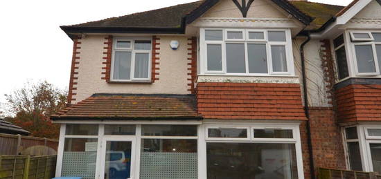 Flat to rent in Beatty Road, Bognor Regis PO21