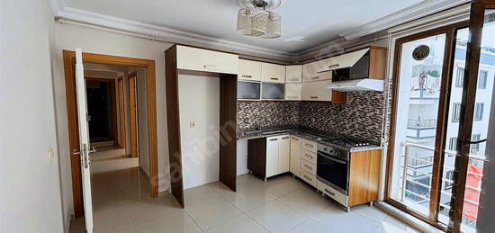 MERKEZİ KONUMDA 90m2 FERAH KİRALIK DAİRE