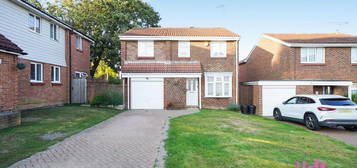 4 bedroom detached house to rent