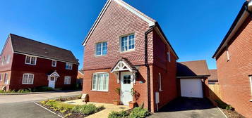 4 bedroom detached house to rent