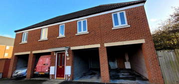 2 bedroom detached house