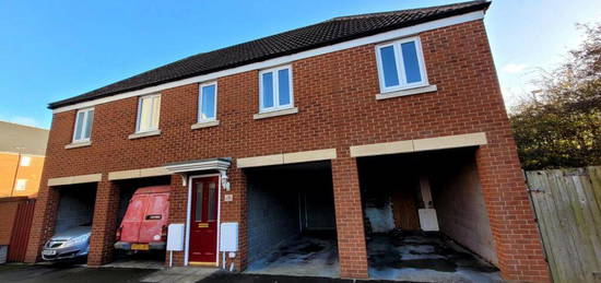 2 bedroom detached house