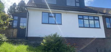 3 bedroom semi-detached house