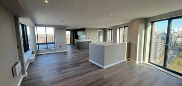 3 bed flat to rent