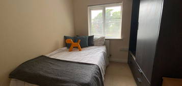 Room to rent in Coopers Rise, High Wycombe HP13