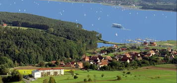 Rarität am Großen Brombachsee: Reduzierte Ferienwohnung mit Terrasse und Panoramablick