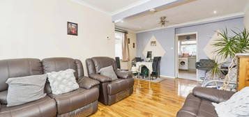 2 bed semi-detached house for sale