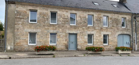 Location 3 pièces bourg de Bubry dans longère du 19ème siècle