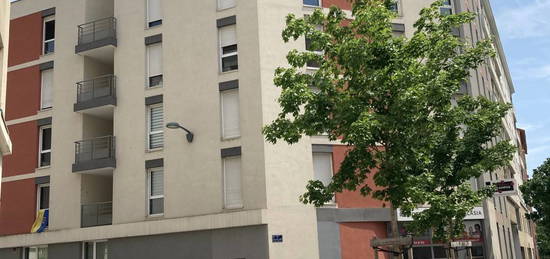 Studio  à vendre, 1 pièce, 19 m², Étage 3/5