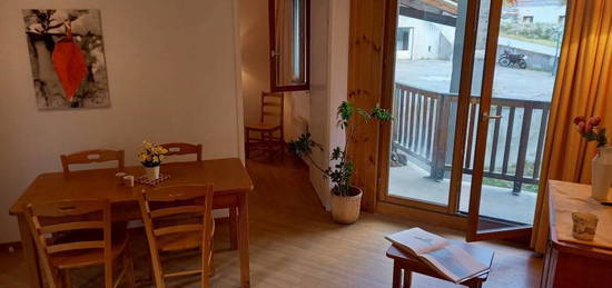 Appartement  à vendre, 3 pièces, 2 chambres, 46 m²