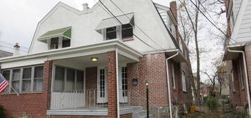 925 Bedford Ave, Darby, PA 19023