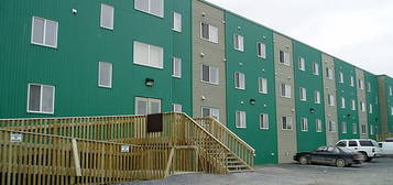 52 Bompas St, Inuvik, NT X0E 0T0
