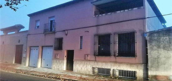 Casa adosada en carretera Villarrubia en Urda